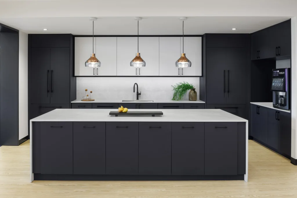 240608_Hacin-JCC_380_web